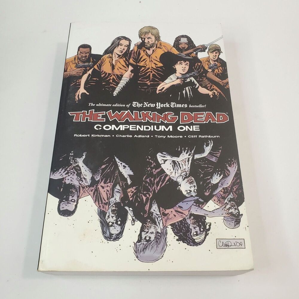 The Walking Dead Compendium One Robert Kirkman